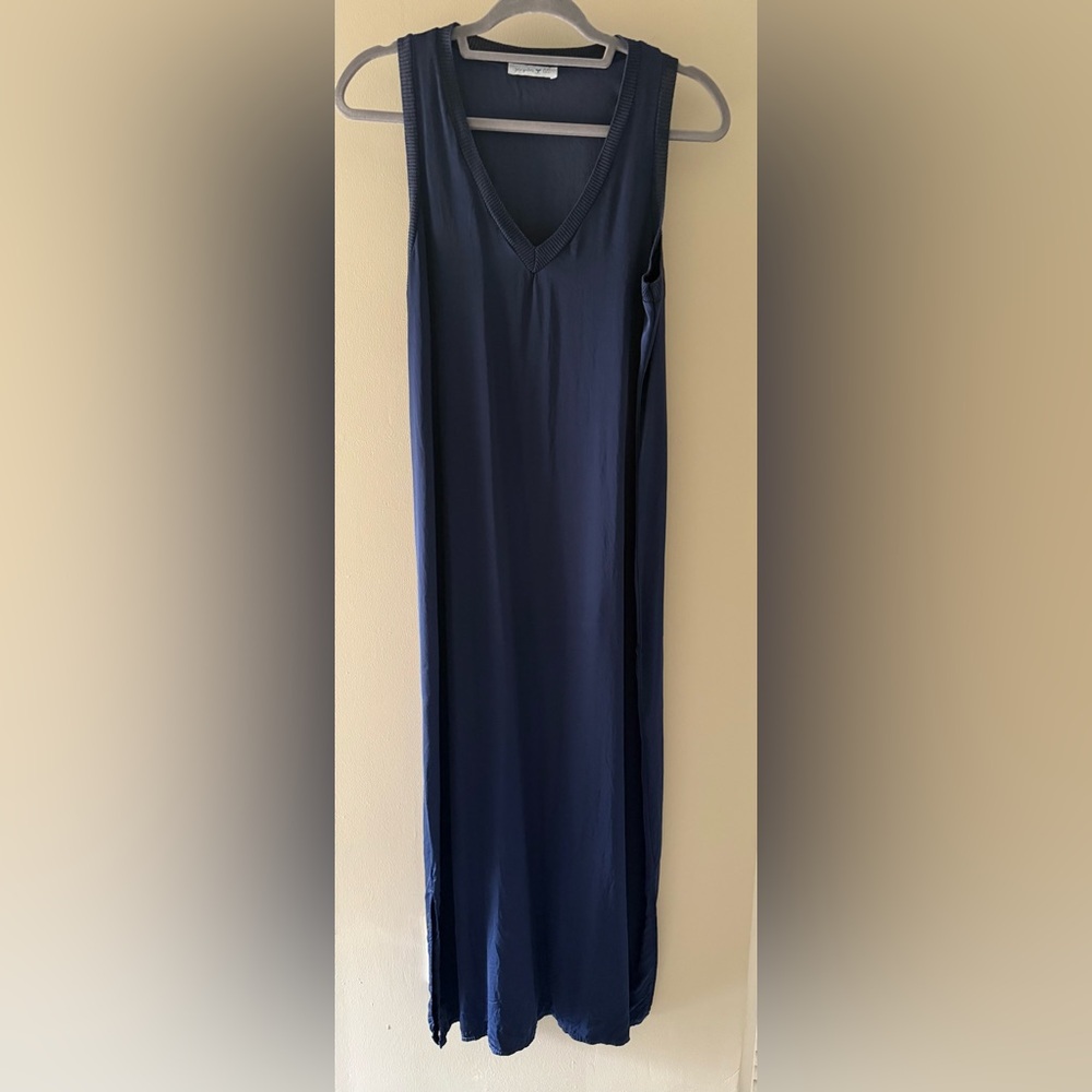 Elegant Deep Blue Sleeveless Midi Dress